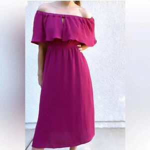 dRA Los Angeles Women’s Off Shoulder Dress NWT Sz M Wedding Cocktail Party Midi